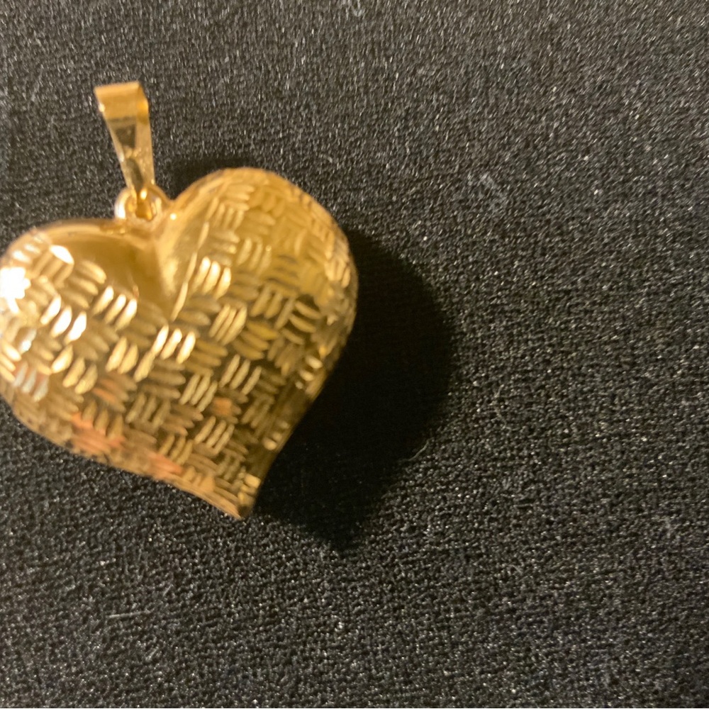 14k gold . Not solid. 2 sided for fashionable change  1 ln